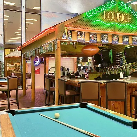 Ramada Maingate West Hotel